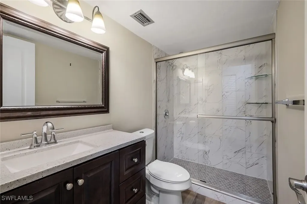 233 Yorkshire Court Naples FL 34112