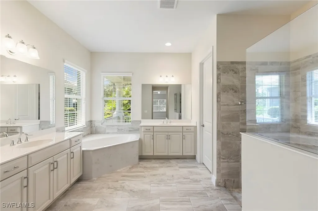 21539 Oaks Of Estero Circle Estero FL 33928
