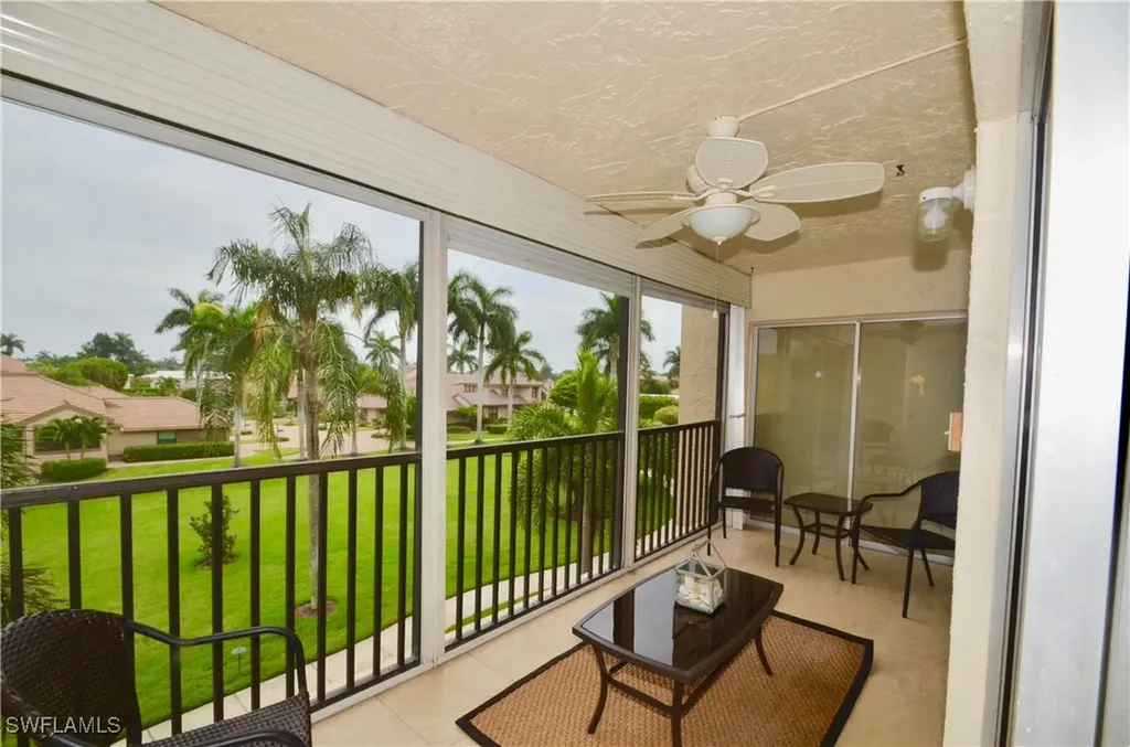 555 Park Shore Drive Naples FL 34103