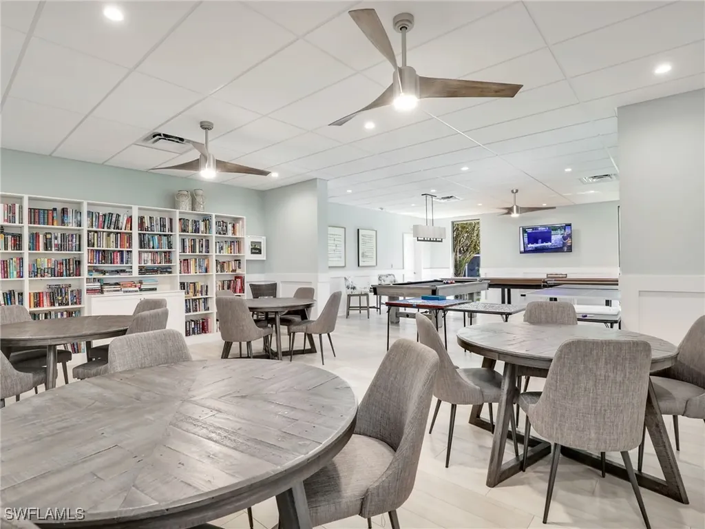 555 Park Shore Drive Naples FL 34103