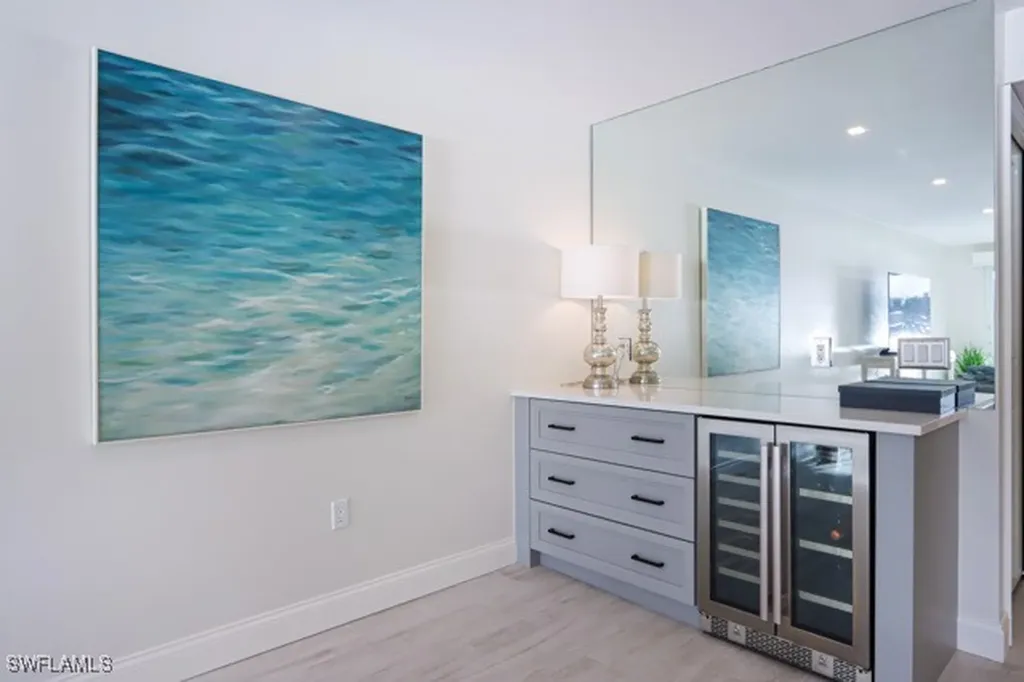 2850 Gulf Shore Boulevard N Naples FL 34103