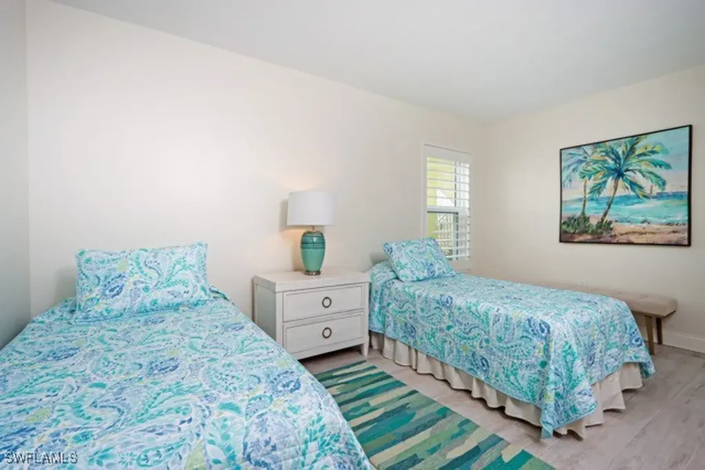 2850 Gulf Shore Boulevard N Naples FL 34103