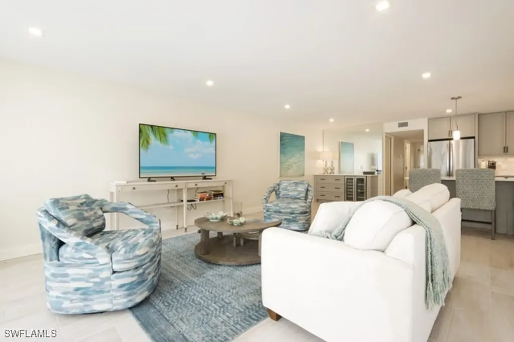 2850 Gulf Shore Boulevard N Naples FL 34103