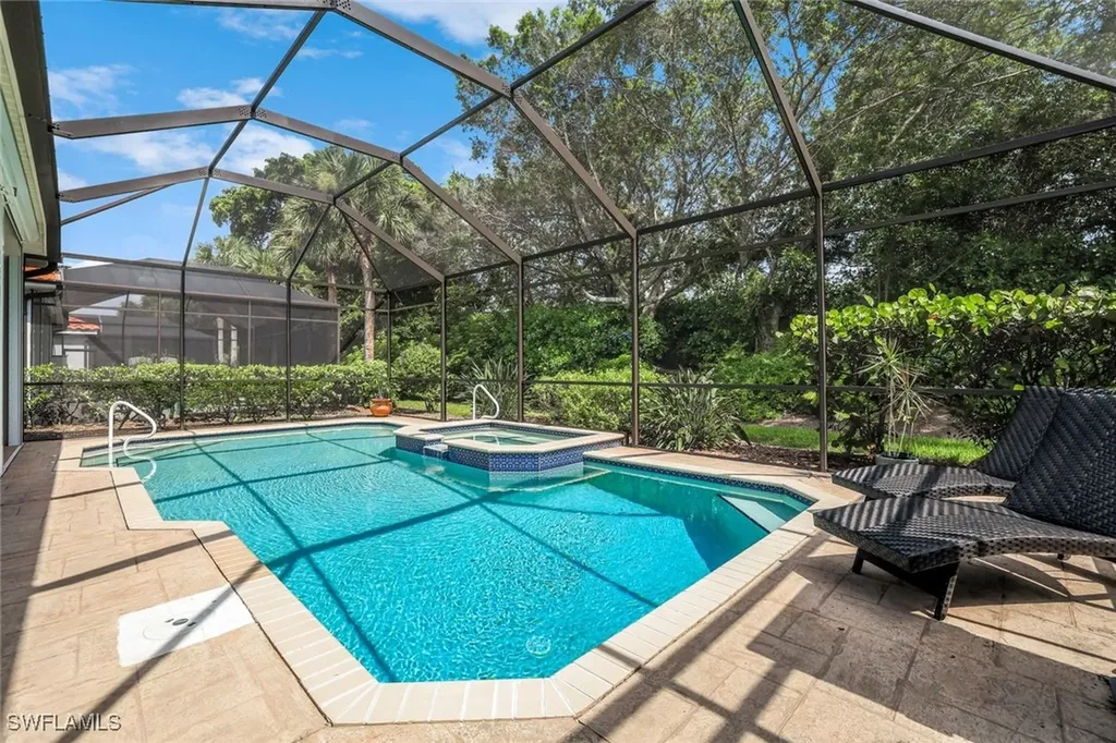 Naples FL, 8844 Ventura Way