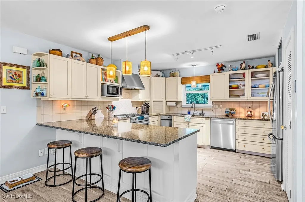 7680 Myrsine Circle Bokeelia FL 33922