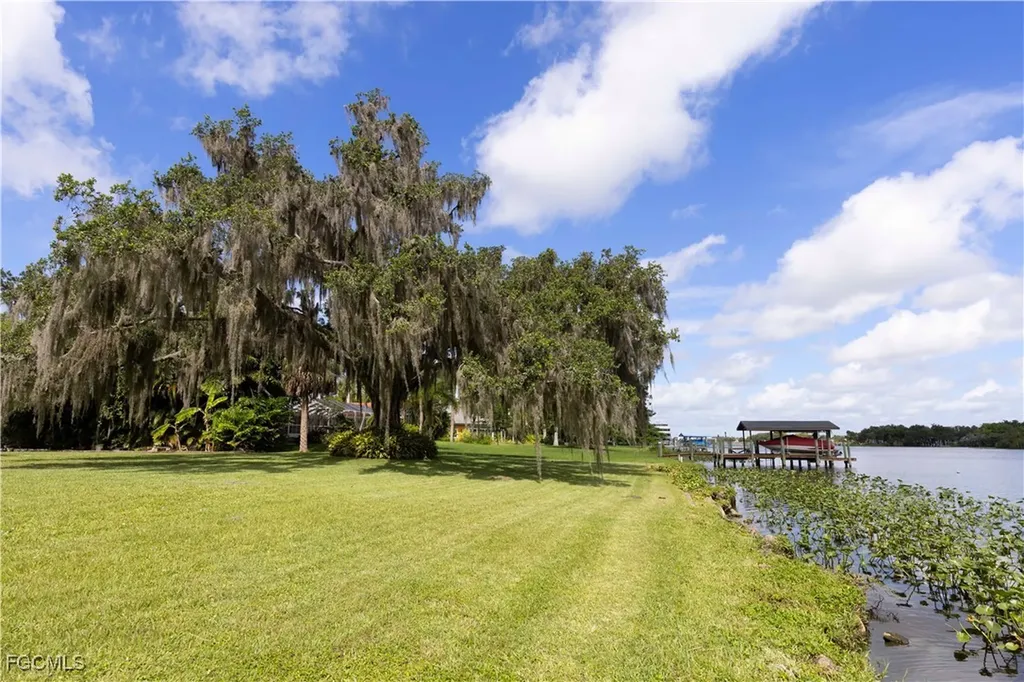 1530 Werner Drive Alva FL 33920