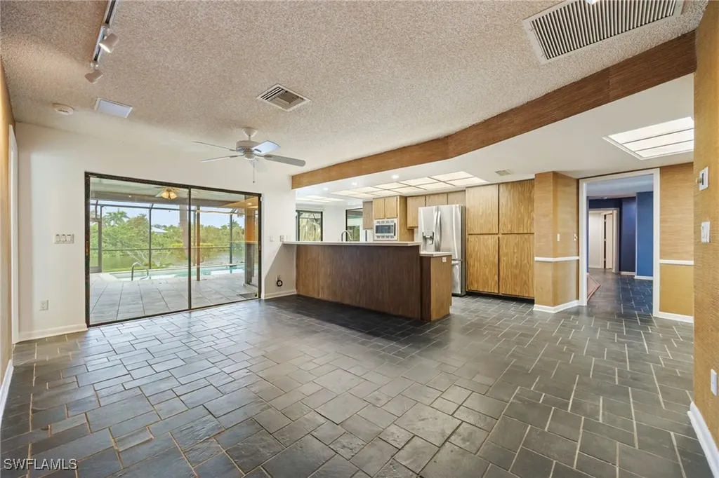 5453 Beaujolais Lane Fort Myers FL 33919
