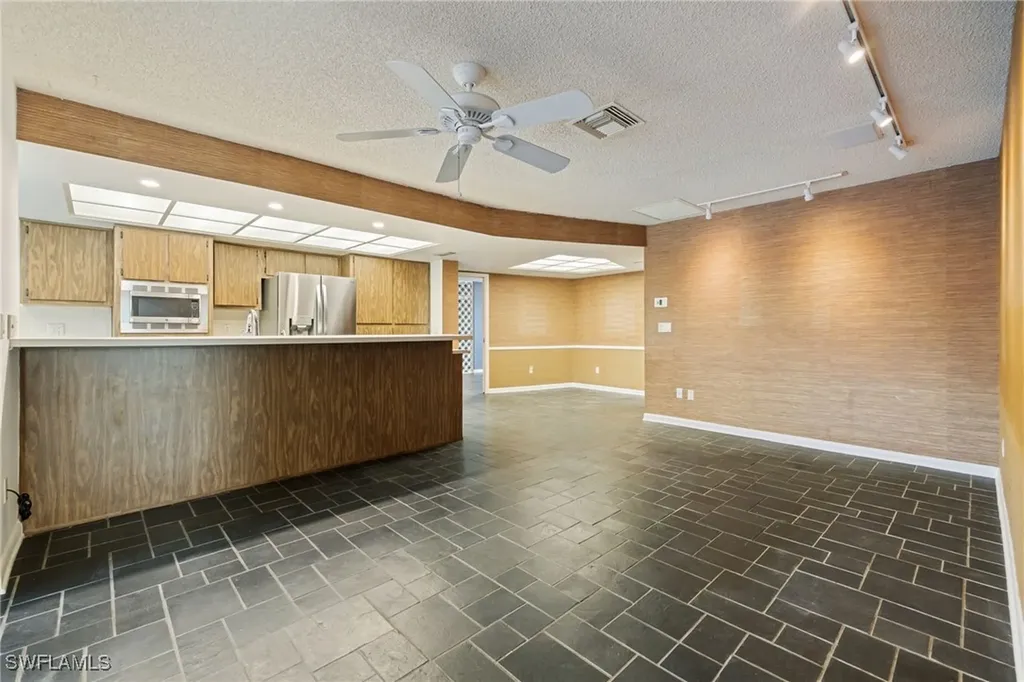 5453 Beaujolais Lane Fort Myers FL 33919