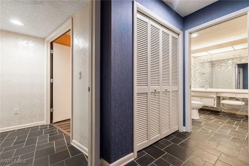 5453 Beaujolais Lane Fort Myers FL 33919