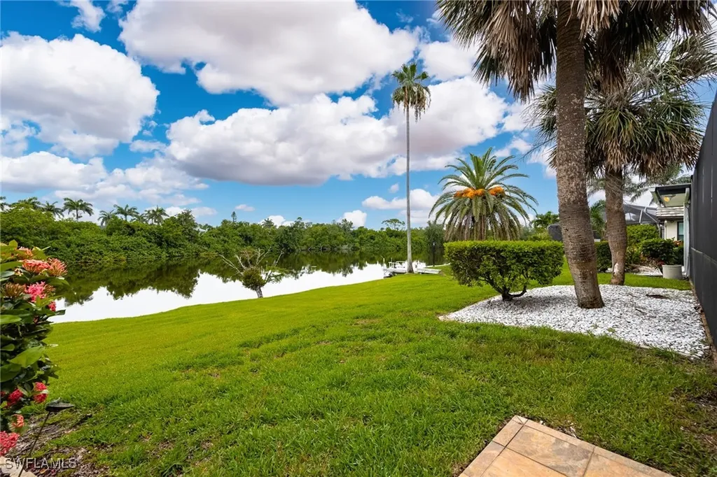 5453 Beaujolais Lane Fort Myers FL 33919