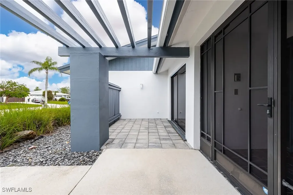 5453 Beaujolais Lane Fort Myers FL 33919