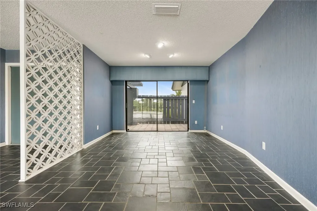 5453 Beaujolais Lane Fort Myers FL 33919