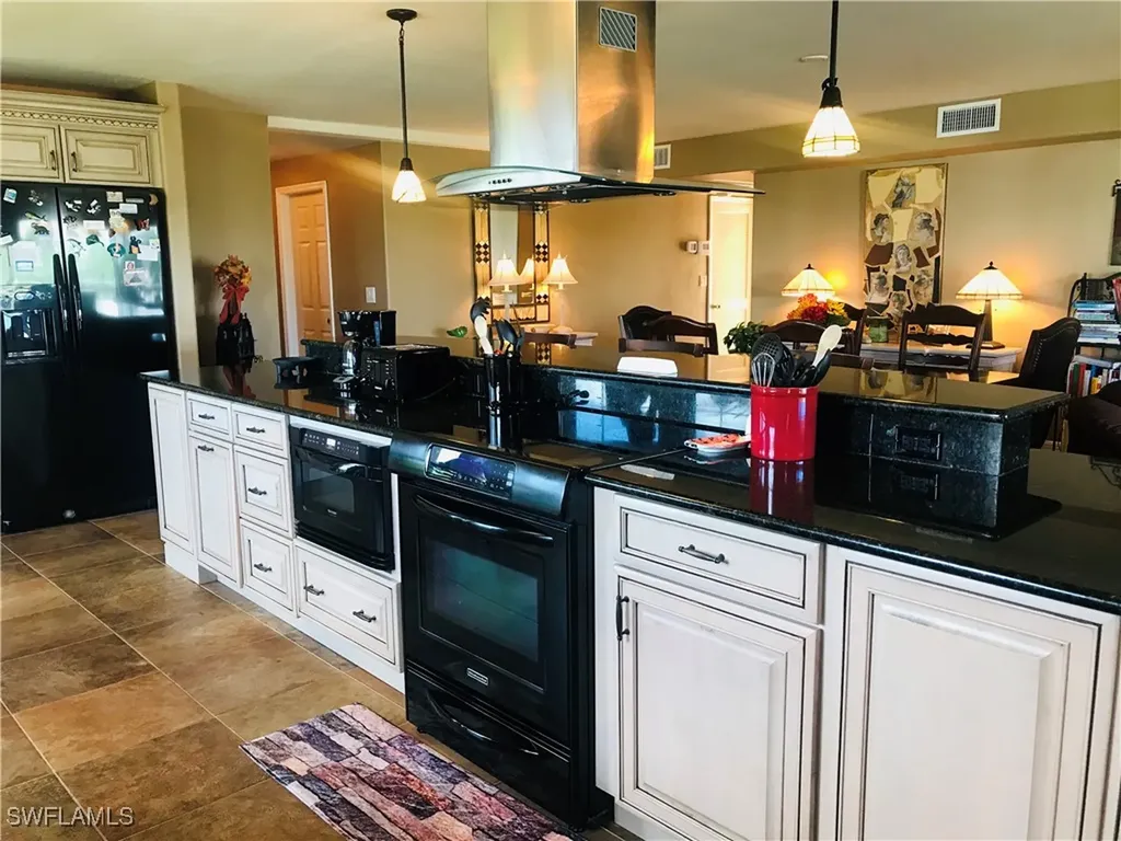 1200 Gulf Shore Boulevard N Naples FL 34102