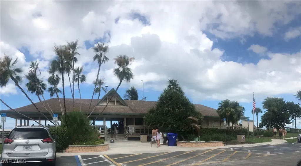 1200 Gulf Shore Boulevard N Naples FL 34102