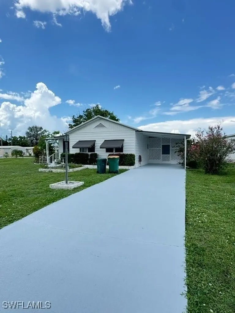 6 Saint Tropez Drive Naples FL 34112