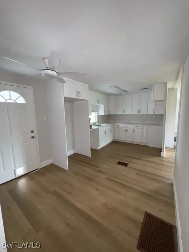 6 Saint Tropez Drive Naples FL 34112