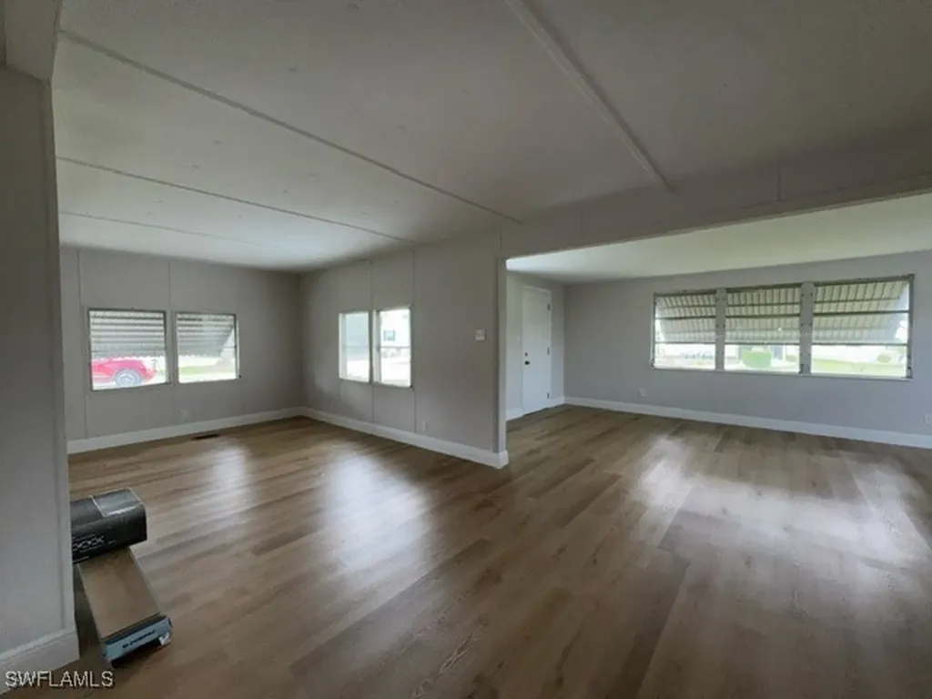 6 Saint Tropez Drive Naples FL 34112