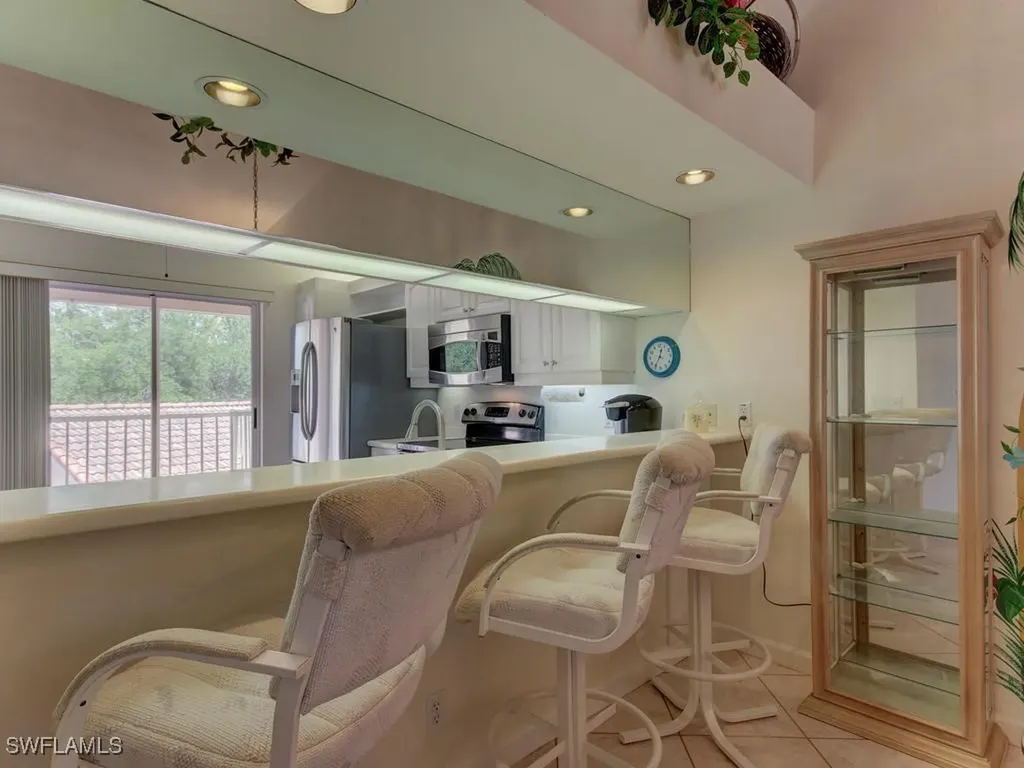 2462 Hidden Lake Drive Naples FL 34112