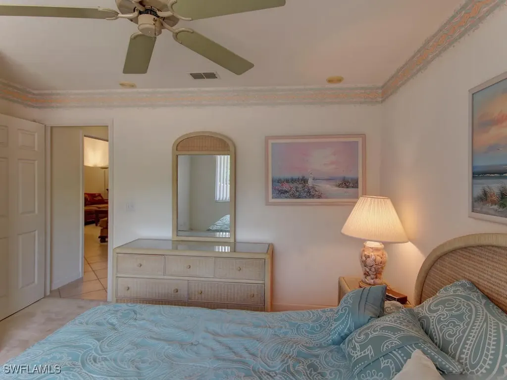 2462 Hidden Lake Drive Naples FL 34112
