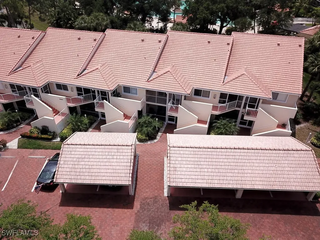 2462 Hidden Lake Drive Naples FL 34112