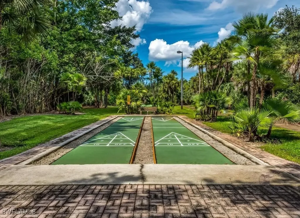 2462 Hidden Lake Drive Naples FL 34112