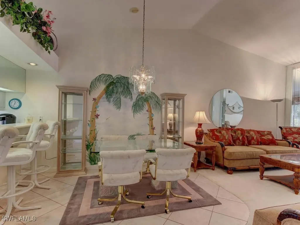 2462 Hidden Lake Drive Naples FL 34112