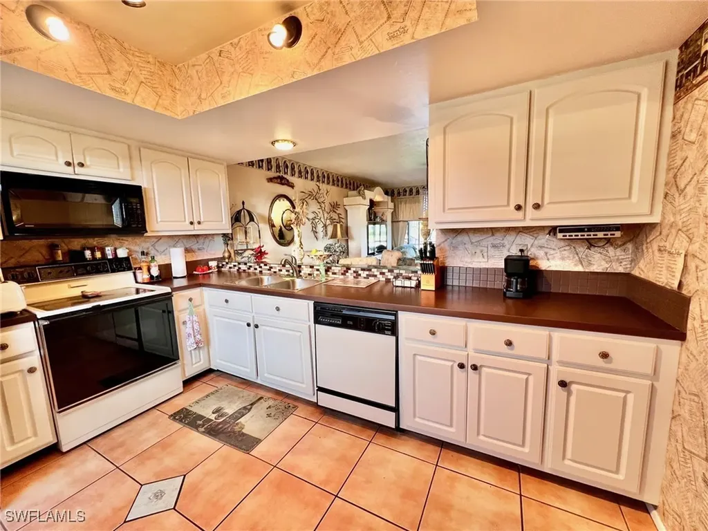 505 SW 47th Terrace Cape Coral FL 33914