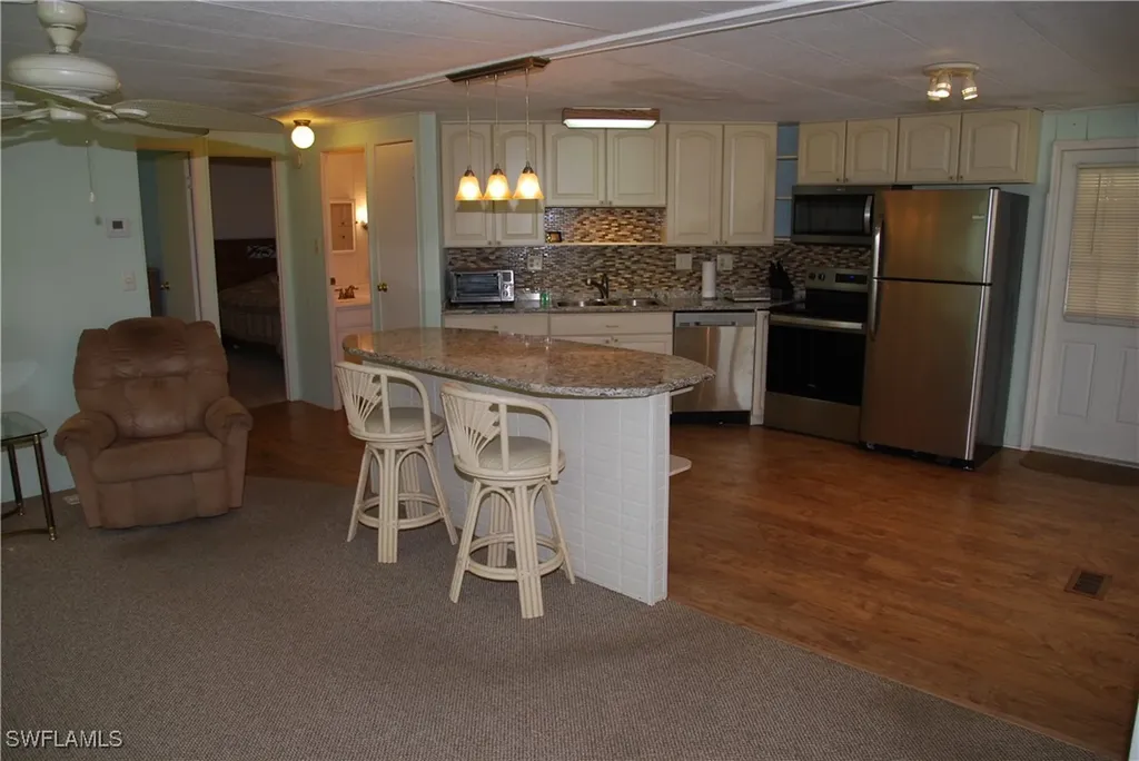 100 Snead Drive North Fort Myers FL 33903