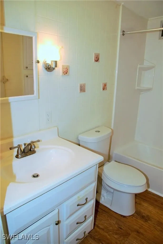 100 Snead Drive North Fort Myers FL 33903