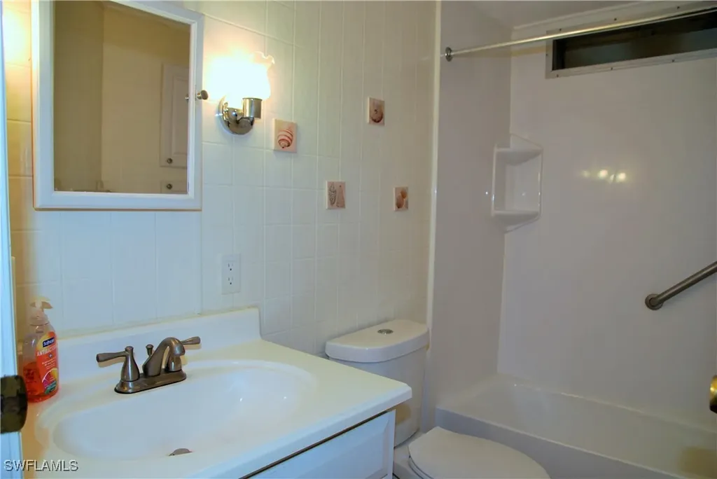 100 Snead Drive North Fort Myers FL 33903