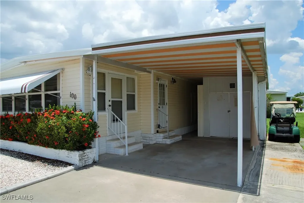 100 Snead Drive North Fort Myers FL 33903