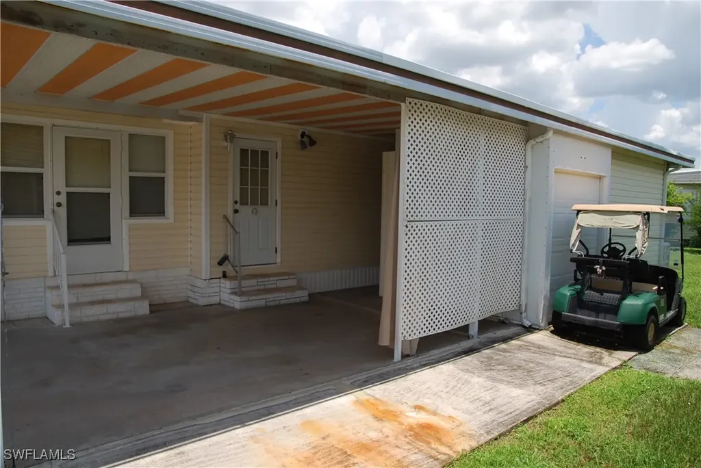 100 Snead Drive North Fort Myers FL 33903