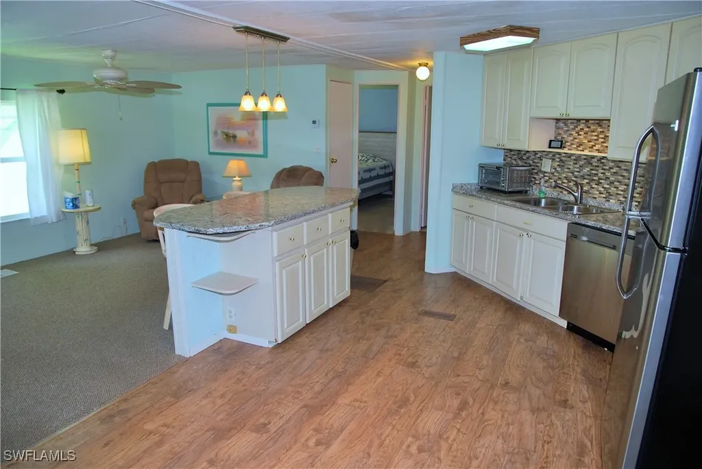 100 Snead Drive North Fort Myers FL 33903