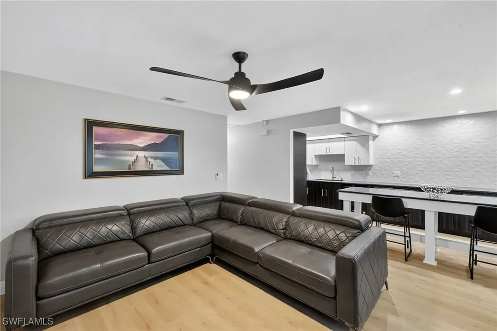 610 SW 47th Terrace Cape Coral FL 33914