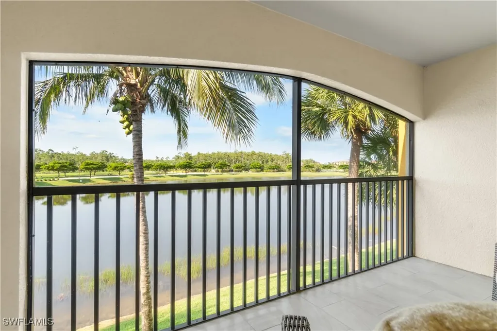 9510 Avellino Way Naples FL 34113