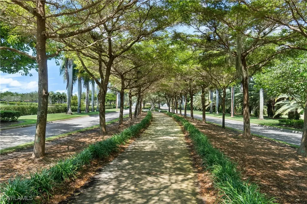 9510 Avellino Way Naples FL 34113