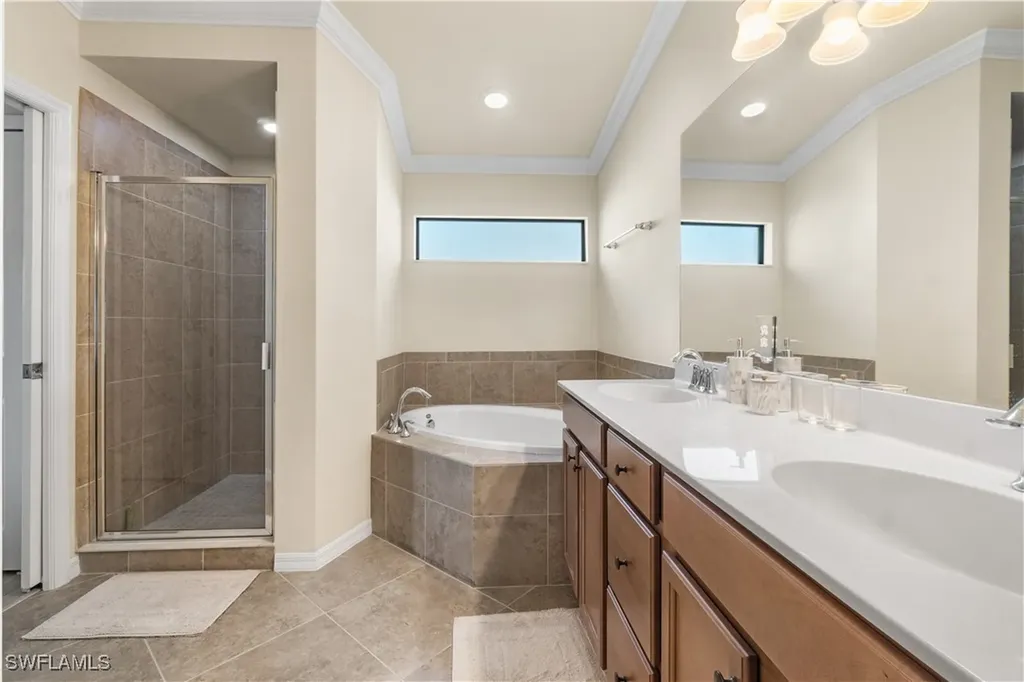 9510 Avellino Way Naples FL 34113