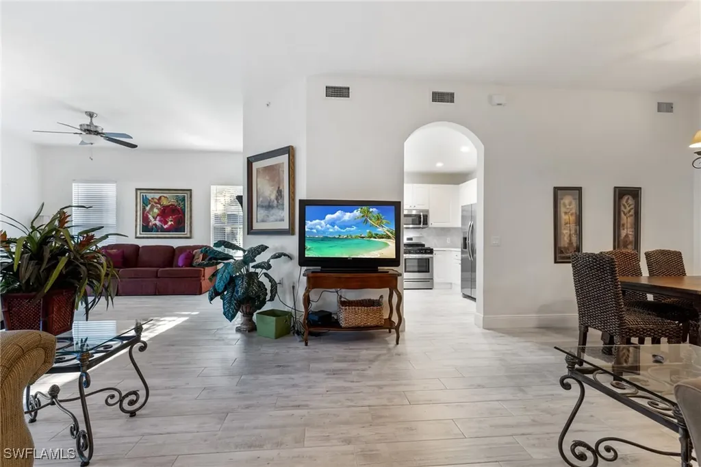 9079 Cascada Way Naples FL 34114