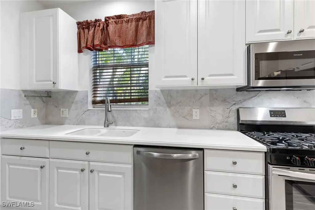 9079 Cascada Way Naples FL 34114