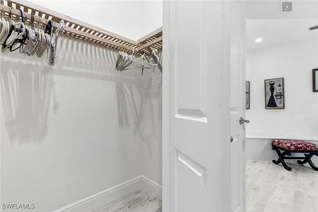 9079 Cascada Way Naples FL 34114