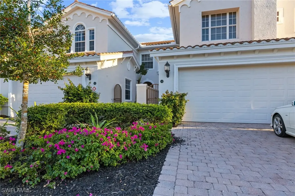 9079 Cascada Way Naples FL 34114