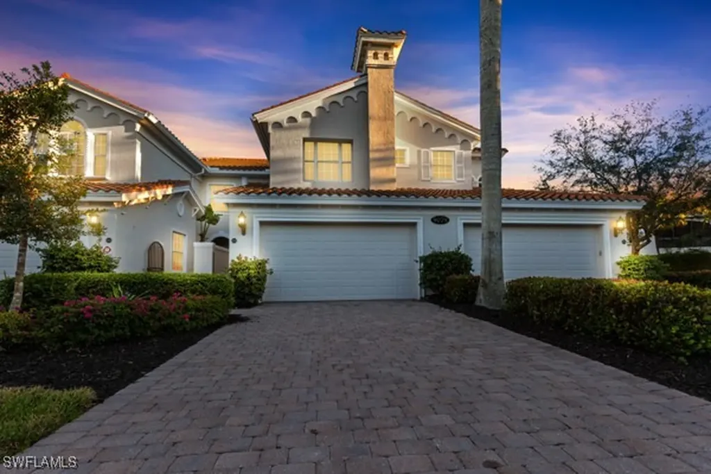 9079 Cascada Way Naples FL 34114