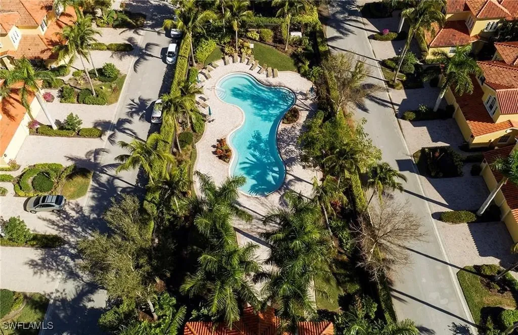 9079 Cascada Way Naples FL 34114