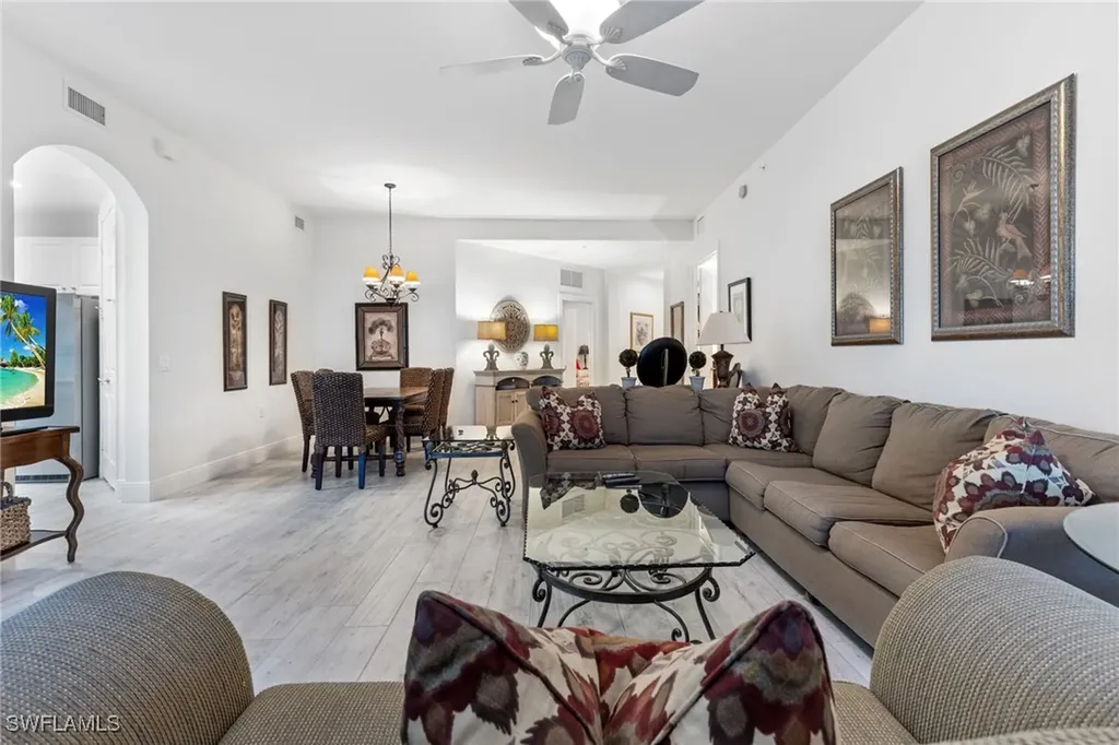 9079 Cascada Way Naples FL 34114