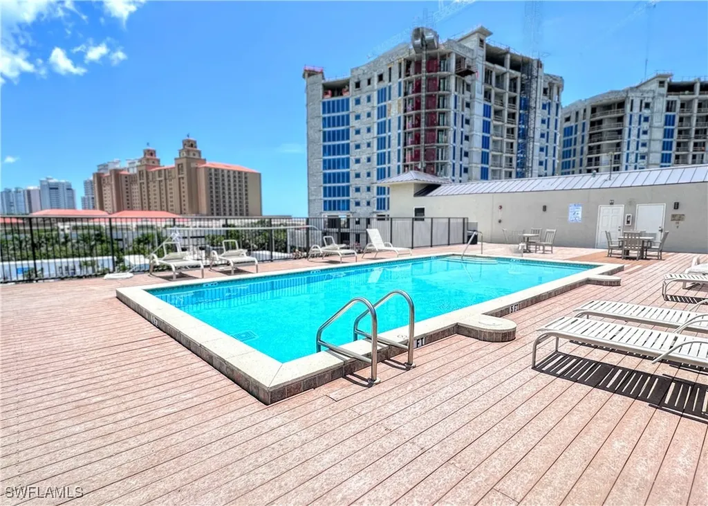 260 Southbay Drive Naples FL 34108