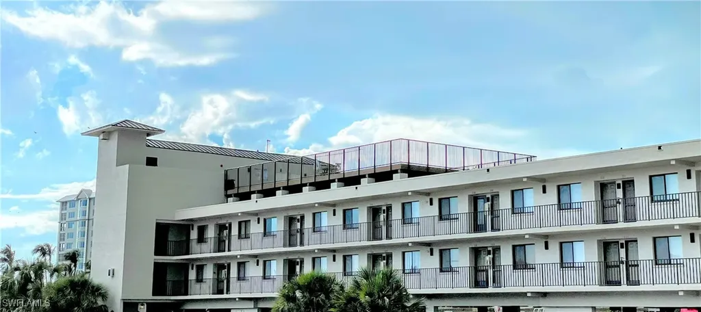 260 Southbay Drive Naples FL 34108