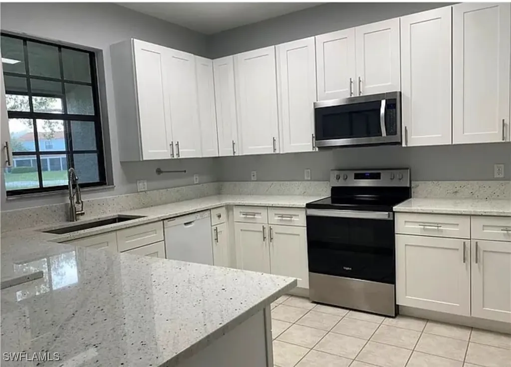 14712 Sutherland Avenue Naples FL 34119