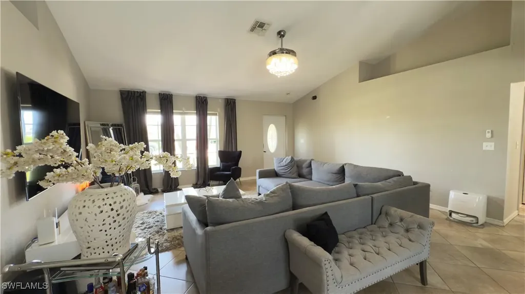 2228 NW 25th Street Cape Coral FL 33993