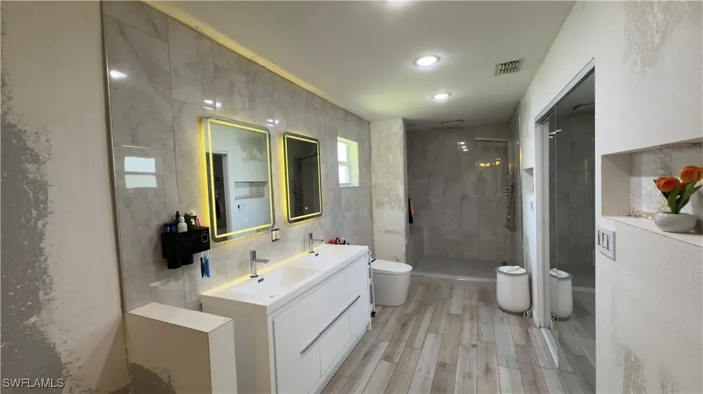 2228 NW 25th Street Cape Coral FL 33993