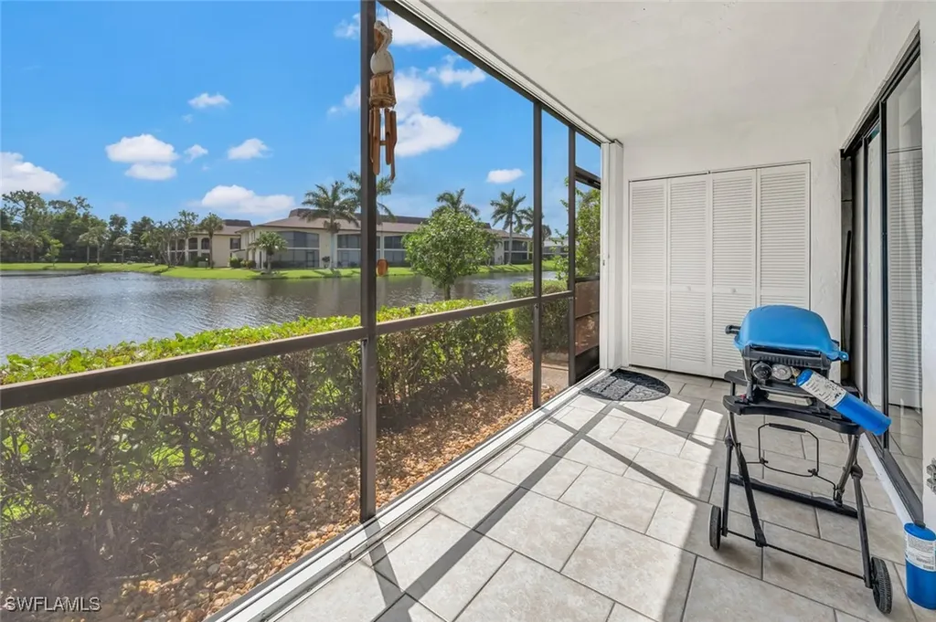 332 Charlemagne Boulevard Naples FL 34112
